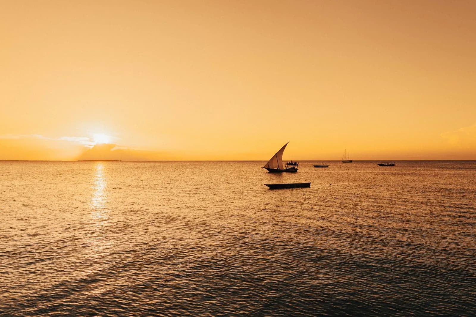 Voilier coucher de soleil Pemba Island